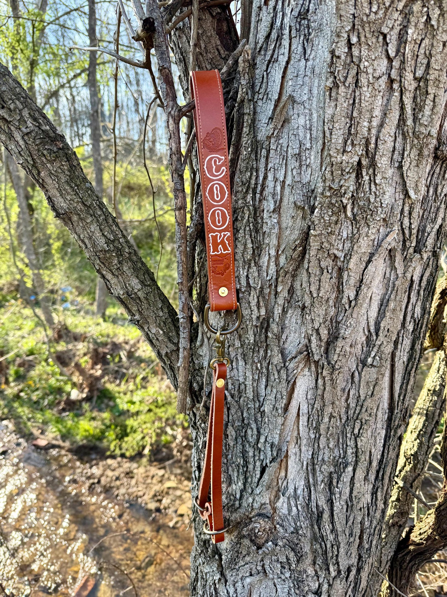 Custom Leather Turkey Tote β Personalized, Hand-Painted, Full-Grain Hunting Sling